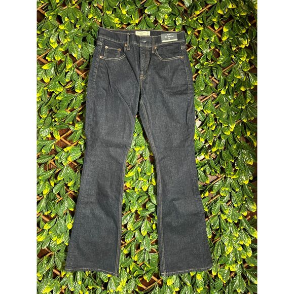 Abercrombie and Fitch The Bootcut Mid-Rise Jeans CURVE LOVE Size 27 NWT - Picture 1 of 7